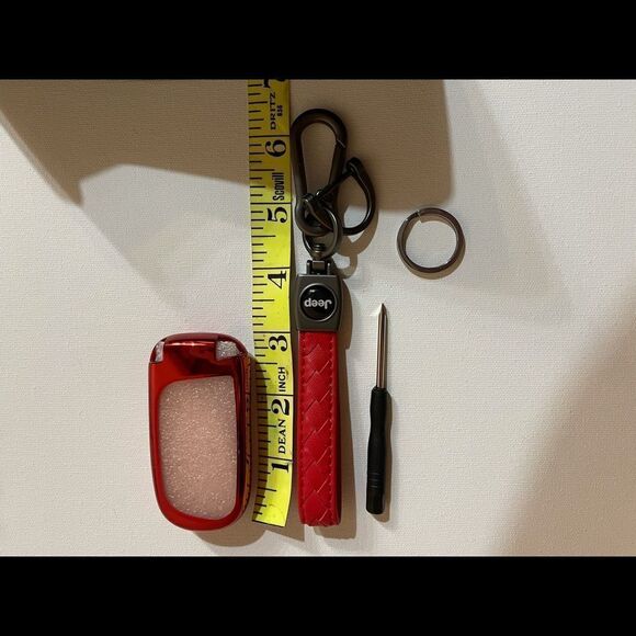 Jeep logo Leather Key Fob Keychain, Key Fob Cover in Red and Valve Stem Caps NWT - Picture 2 of 8